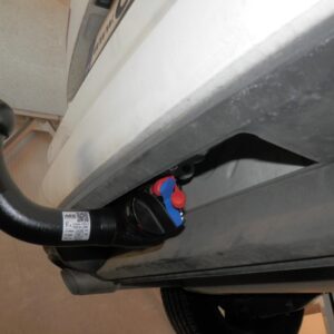 V0826 VOLKSWAGEN Touran Crossover 2023.08- prevedenie A